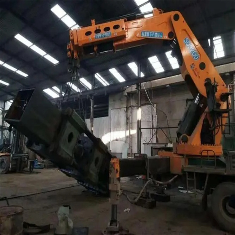 大安镇200吨折臂吊出租